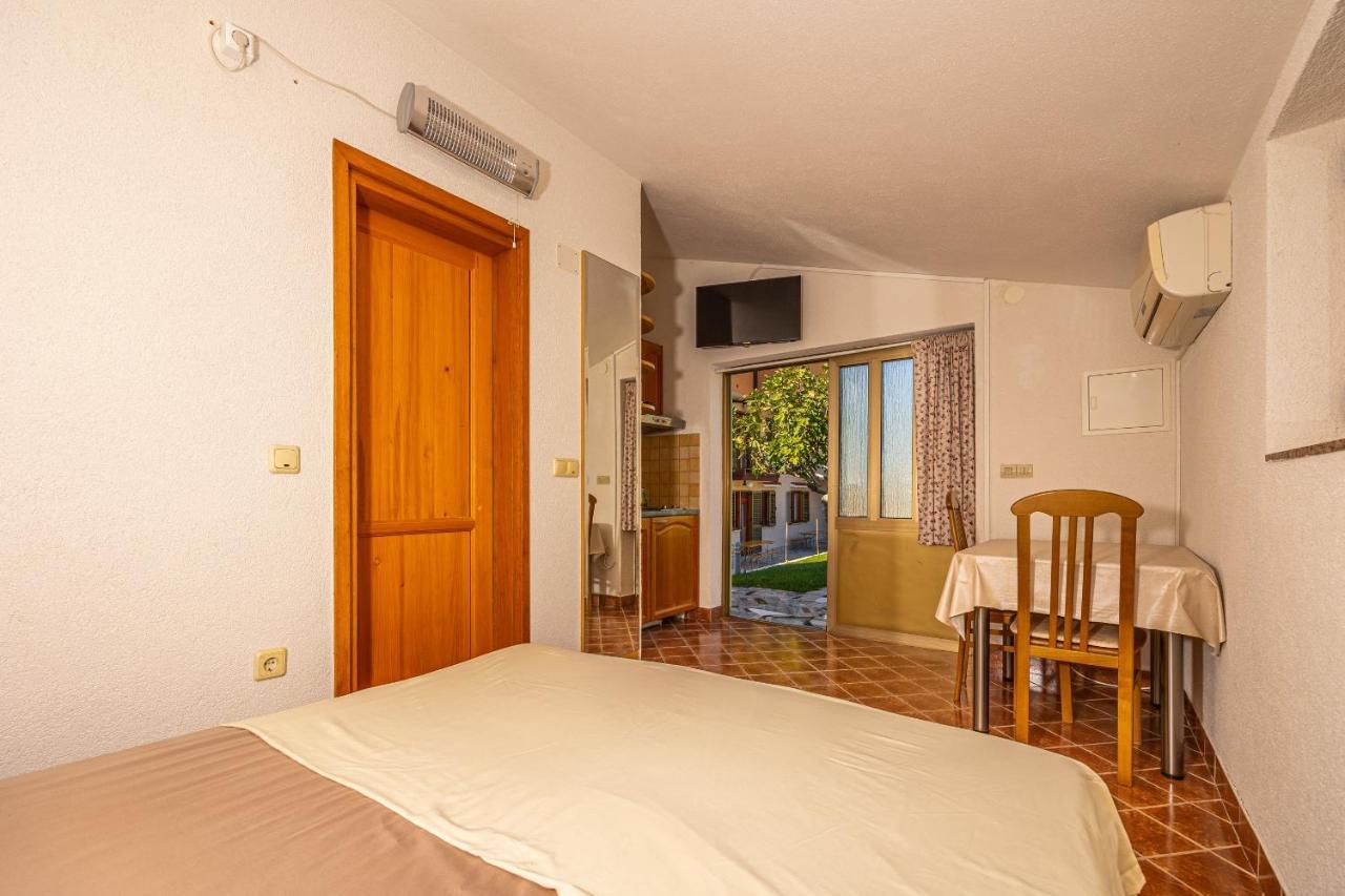 Apartments Francoise Crikvenica Extérieur photo