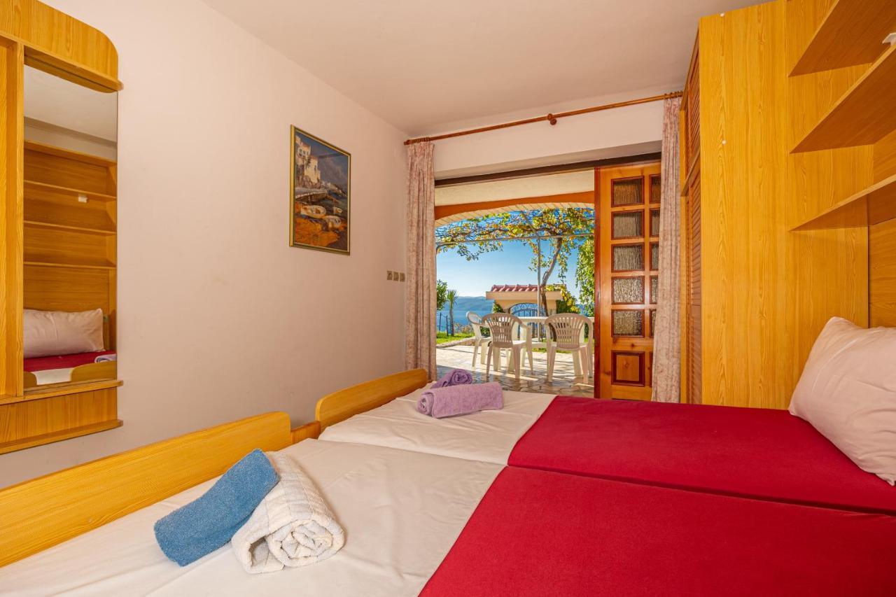 Apartments Francoise Crikvenica Extérieur photo